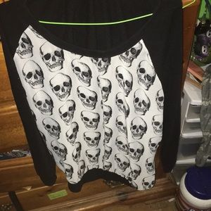 - Torrid skull sweater size 2